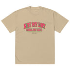 Khaki oversized t-shirt with red vintage typography print, front view – artistic streetwear by Noiré.