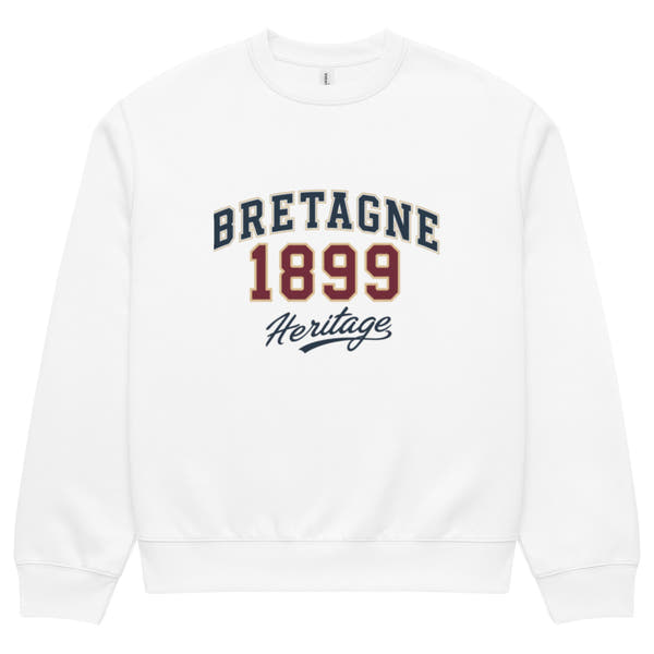  unisex sweatshirt front view with “Bretagne 1899 Heritage” vintage typography graphic

